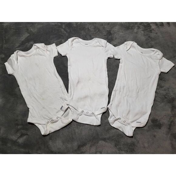 Bundle of 3 white bodysuits - Picture 1 of 6